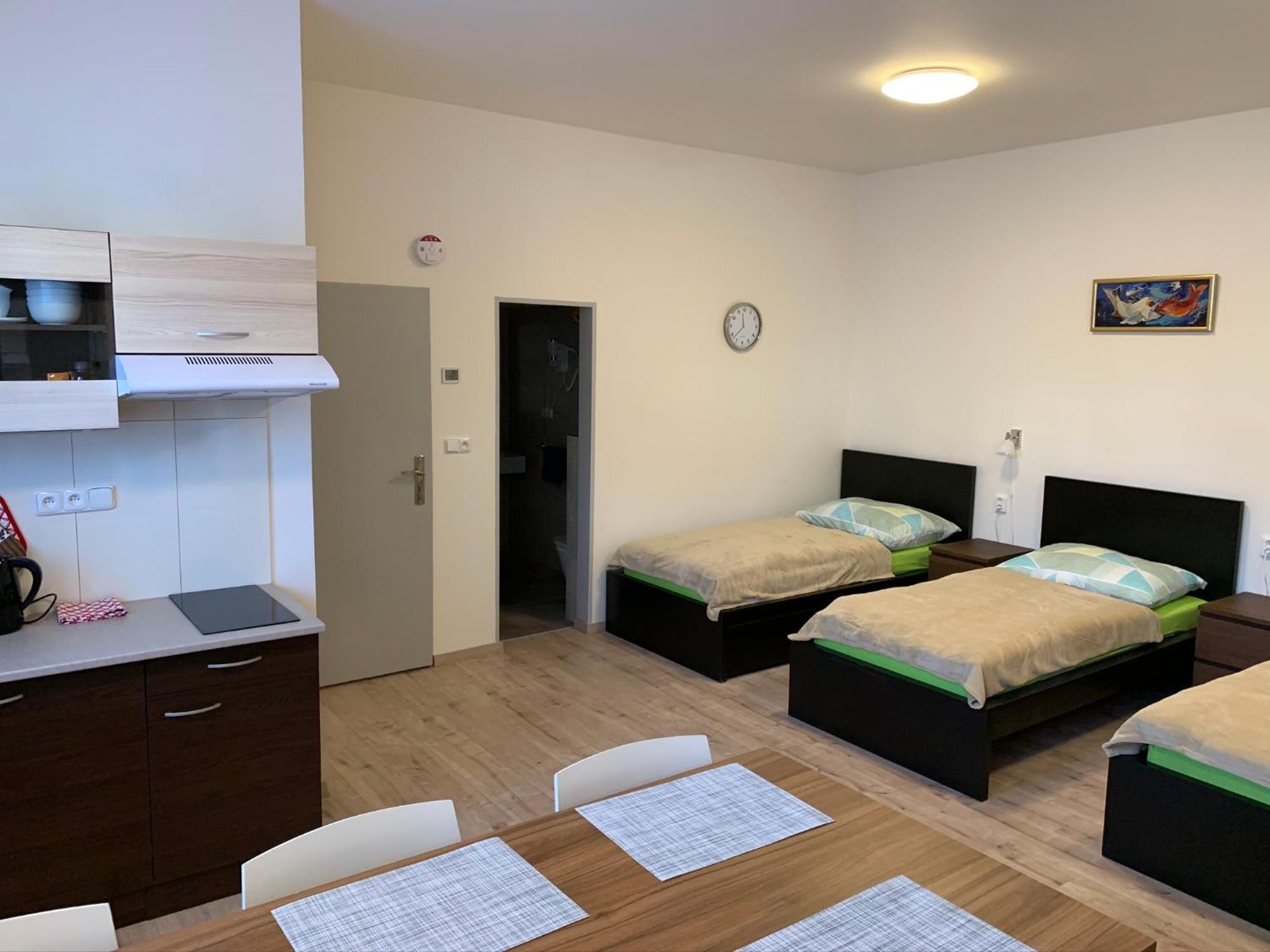 Apartements Studio 964 Libeznice Екстер'єр фото