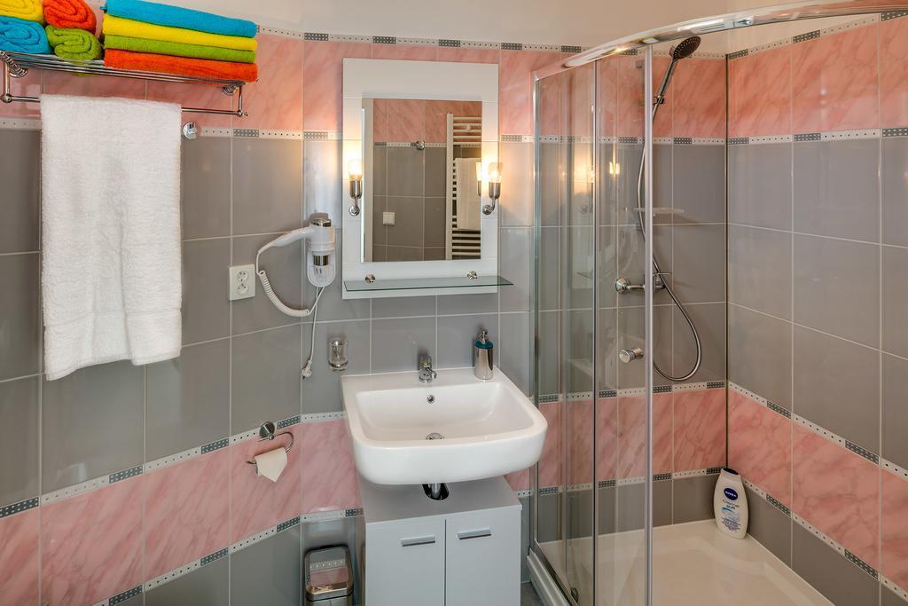 Apartements Studio 964 Libeznice Екстер'єр фото