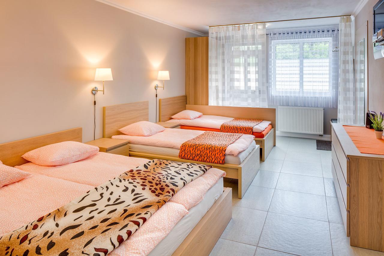 Apartements Studio 964 Libeznice Екстер'єр фото